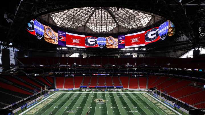 See the photos! Georgia football takes on rival Georgia Tech in Atlanta