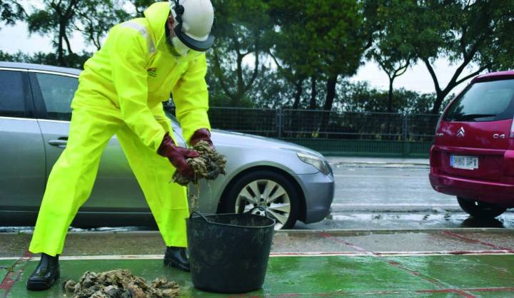 San Fernando saca más de 170 kilos de toallitas al día de sus alcantarillas