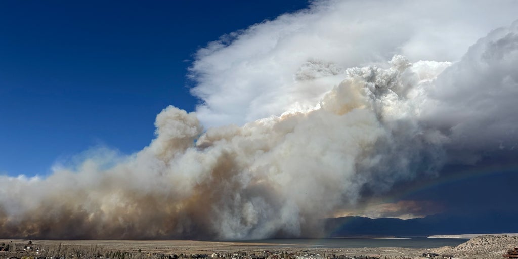 Pack Fire burns over 3,000 acres in Mono County, California, forcing evacuations