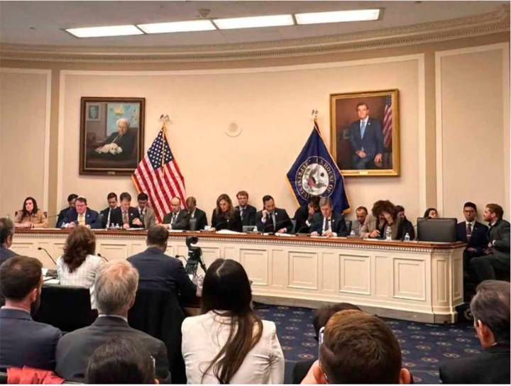 Honduras minimiza reunión convocada por congresista de Estados Unidos