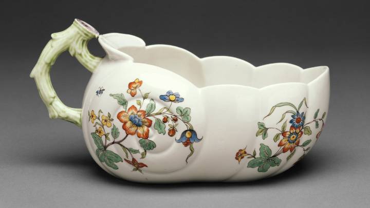You may think it's your grandmother's gravy boat. It's actually an 18th century chamber pot