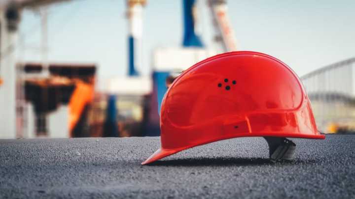 Contraloría: Más de 517 obras públicas quedaron sin terminar en la última década