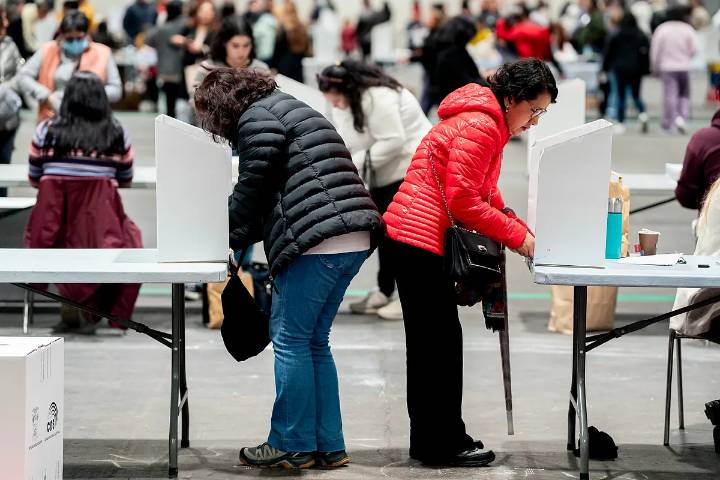 La 'resurrección' de Pipo Chavarría alienta el referéndum de Noboa