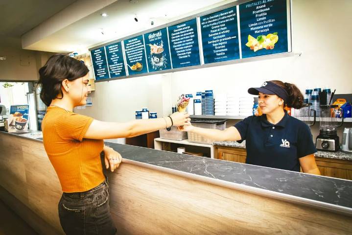 Yo Heladerías llega a Posadas con más de 60 sabores para refrescar el verano