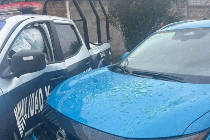 Patrulla choca contra vehículo particular en Tulancingo