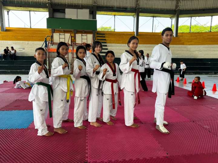 Competencia de taekwondo en Acacías -