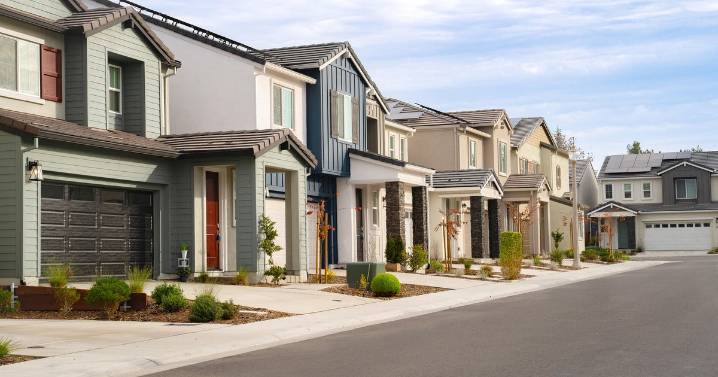 What are today's mortgage interest rates: November 24, 2025?