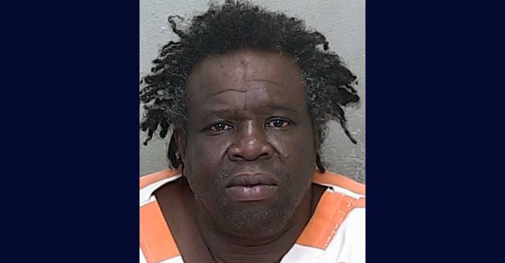 Man beats girlfriend with kitchen utensil holder, then kills dog trying to protect her: Cops