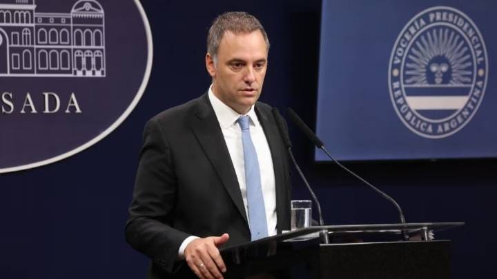 Adorni estrenó rol de jefe de Gabinete y celebró el acuerdo comercial con EE.UU.