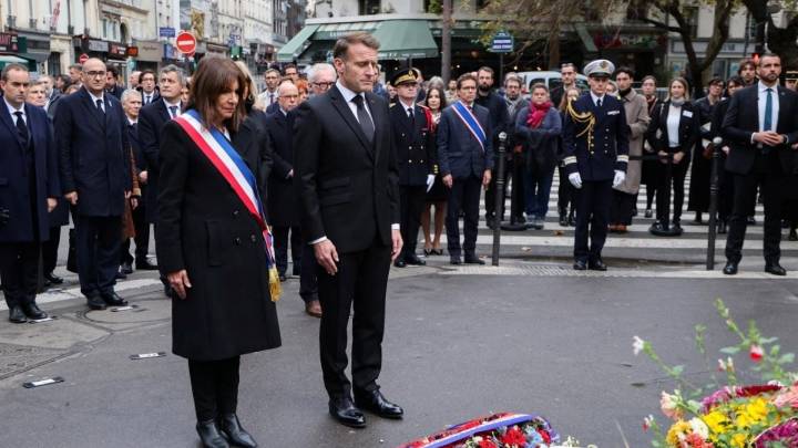 Francia recuerda a las víctimas de la masacre del Bataclan y La Belle Equipe