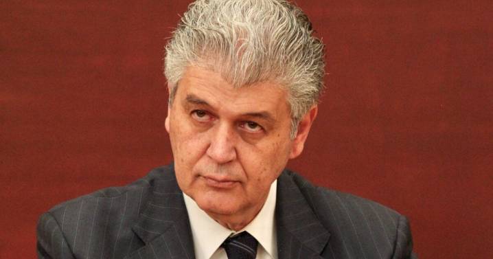 ¿Quién fue Alfredo Elías Ayub, el exdirector de la CFE?