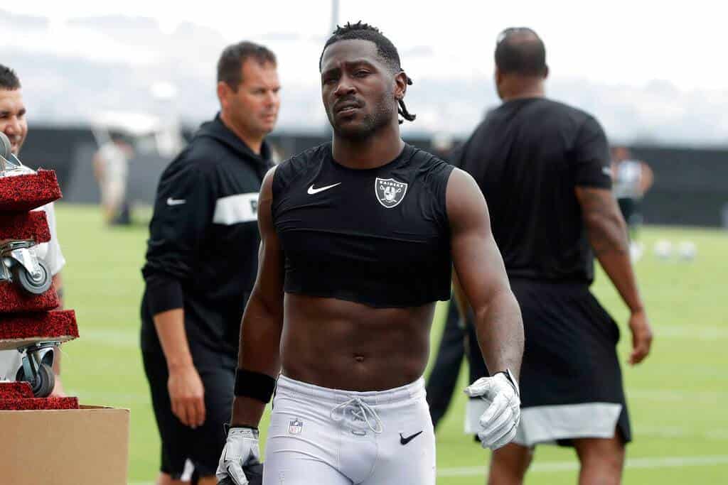 Antonio Brown es extraditado a EE.UU. para enfrentar juicio por intento de asesinato