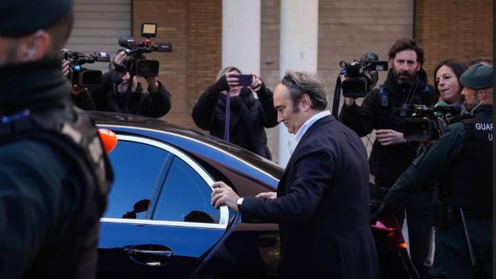 El dueño del Ventorro confirmó que la comida entre Mazón y Vilaplana acabó a las 17 horas pero que siguieron de tertulia