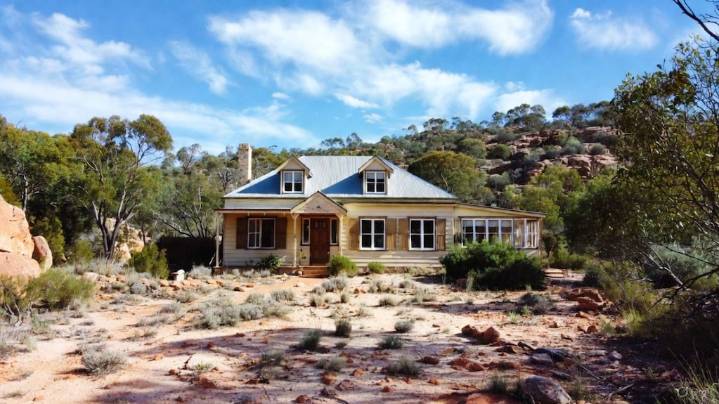 Ni aire acondicionado ni ventilador: el truco que usan en Australia en verano para mantener las casas frescas
