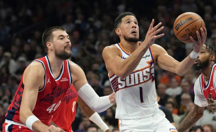 Depleted Clippers fade after halftime in loss to Suns