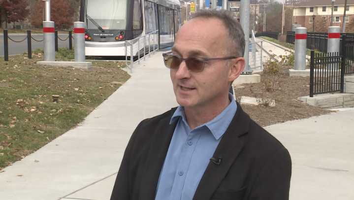 KC Streetcar Main Street Extension draws praise from riders after first month of service