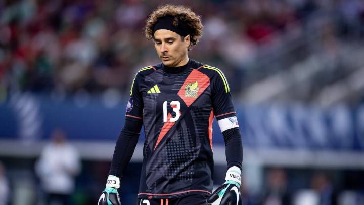 A Guillermo Ochoa ya no le alcanza