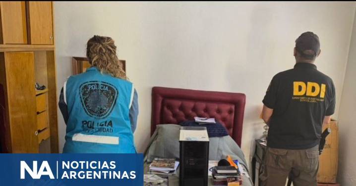 Allanaron la casa de un joven que fraguaba documentos para ir a templos judíos