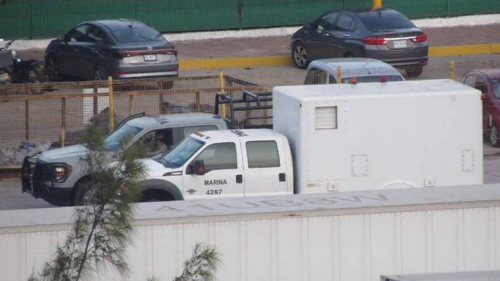 Infantes de Marina realizan operativo en muelles de Mazatlán