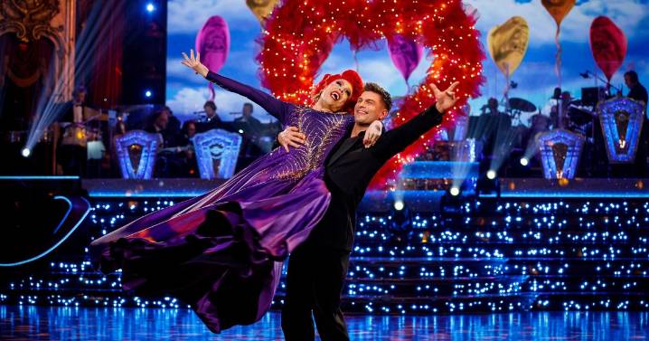Strictly fans declare 'justice' for La Voix after rushing to defend exit moment