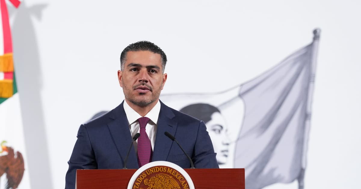 Omar García Harfuch: No se descarta ninguna línea de investigación ante homicidio de Carlos Manzo Rodríguez, alcalde de Uruapan, Michoacán; señala que el arma utilizada está vinculada a enfrentamiento