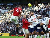Spurs and Man United both score stoppage-time goals in frantic 2