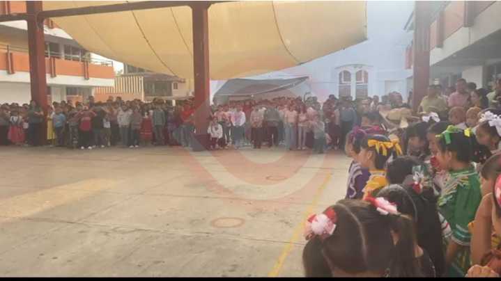 Primaria del Centro conmemora el inicio de la Revolución Mexicana