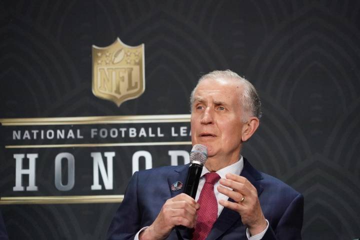Deadspin | Former NFL commissioner Paul Tagliabue dies at 84