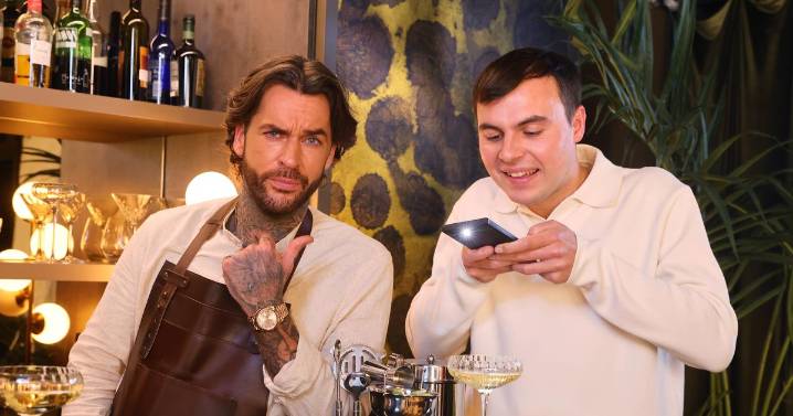 Using this 1 word in every text is the ultimate phone ick