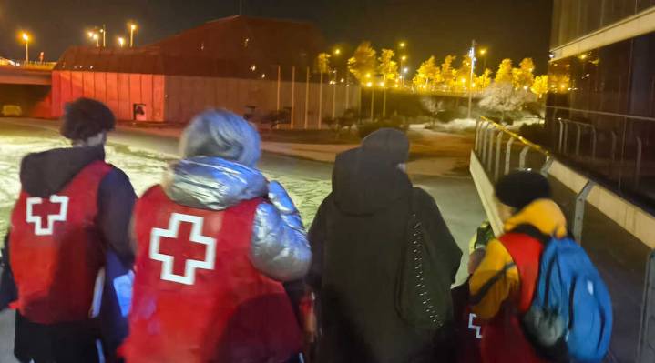 Casi 400 voluntarios recorren Zaragoza para retratar la realidad del sinhogarismo