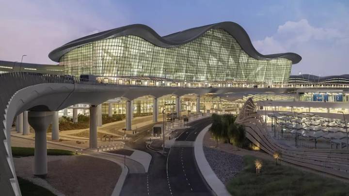 Airports That Cross Paths: Exploring the World’s X-Shaped Airport Designs; Blend Beauty with Efficiency