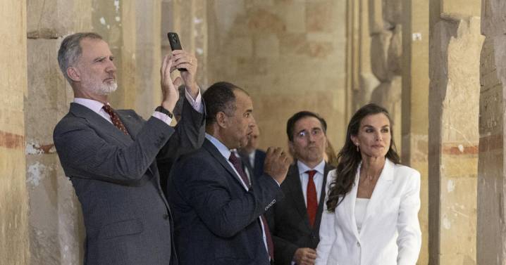 El Rey vuelve a Egipto para inaugurar esta tarde el Gran Museo en el que ha participado España