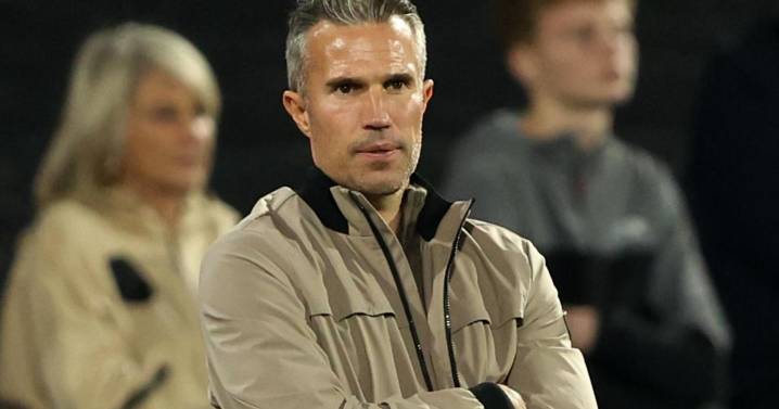 Robin van Persie denies 'crisis' talk ahead of Celtic match