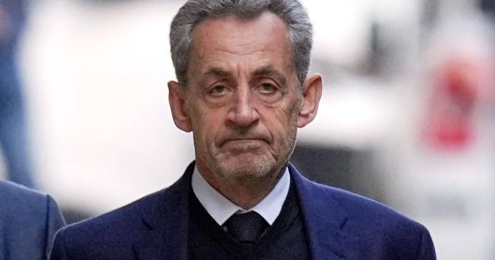 Francia confirma condena de Sarkozy por financiamiento ilegal de campaña