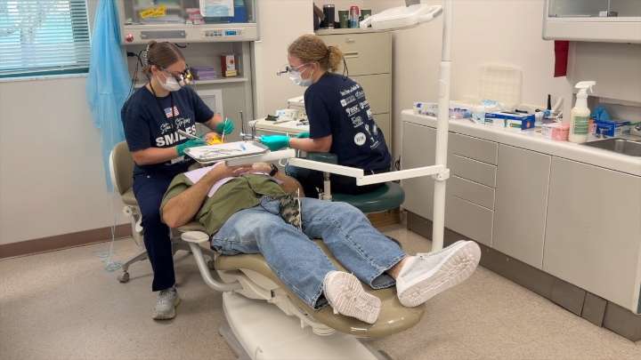 Pasco County dentists offer free care as push grows for expanded veterans’ dental benefits
