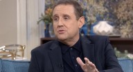 Watch the awkward moment Peter Kay silences Cat Deeley on live TV