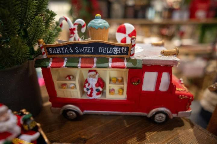 Yakima’s Santa Trolley Returns for a Magical Holiday Ride