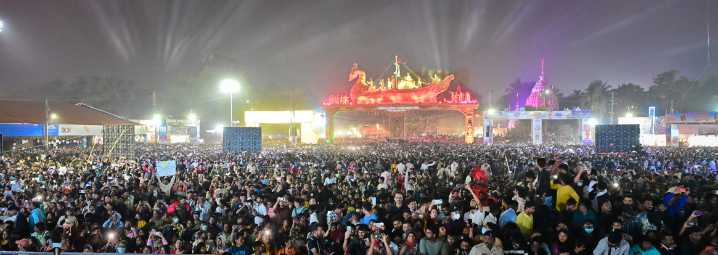 Stampede-like situation at Cuttack’s Bali Jatra during Shreya Ghoshal concert