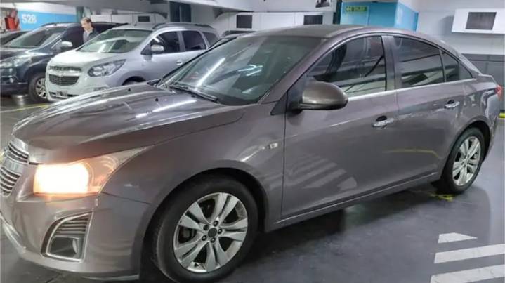 Subastarán 20 autos de la flota de la Cámara de Diputados a un precio base de $3,5 millones