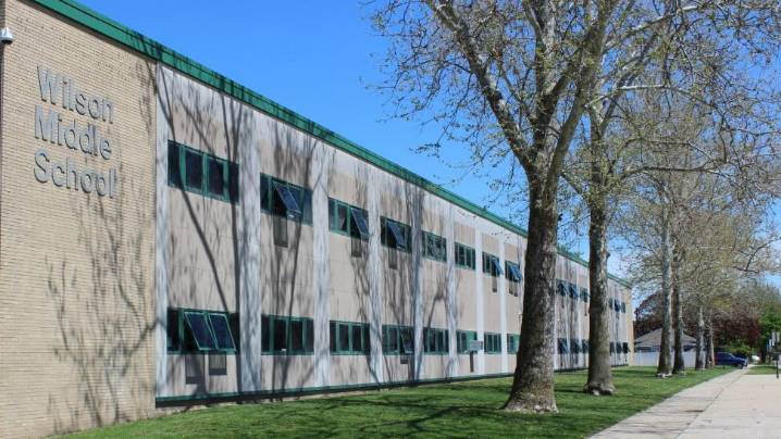 Potential norovirus outbreak closes Wyandotte middle school Wednesday