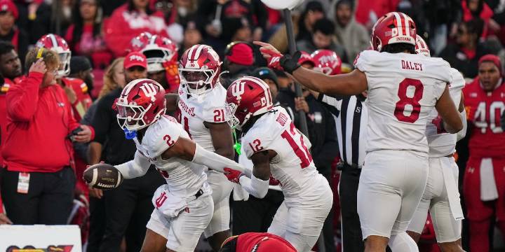 No. 2 Indiana hammers Maryland 55-10 after slow start