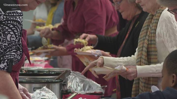 Portsmouth church hosts Thanksgiving dinner for military families