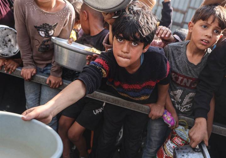 Netanyahu and Kushner meet as Gaza ceasefire's first phase winds down