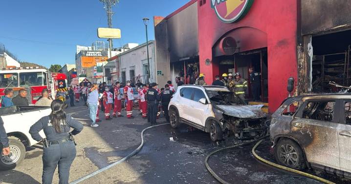 Incendio en tienda Waldo’s de Hermosillo deja varias personas muertas y heridas