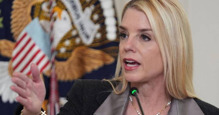 Bondi to investigate Epstein's ties to Clinton