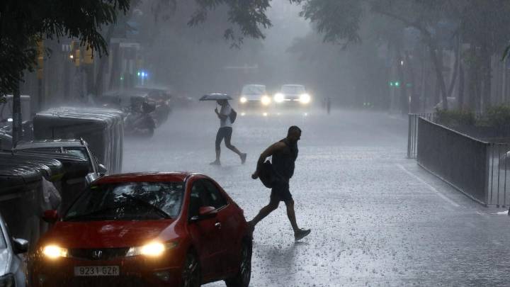 Alerta del plan Inuncat por la previsión de intensas lluvias el jueves en el litoral de Catalunya