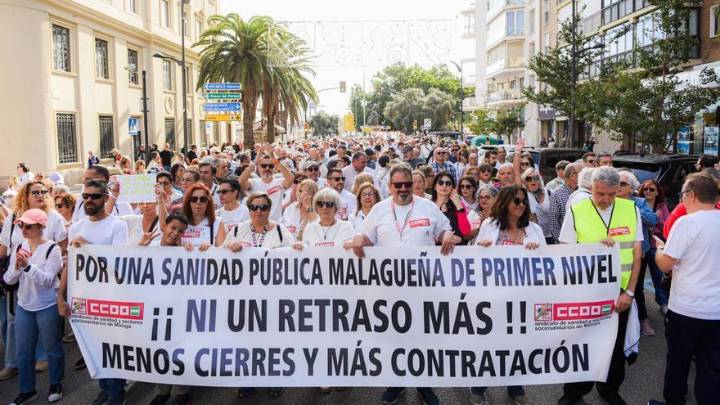 El PSOE y Con Málaga exigen a Moreno que escuche el clamor de Málaga en defensa de la sanidad pública