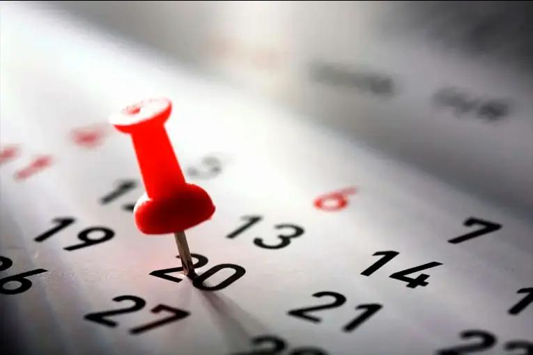 Cómo deben pagarse el día no laborable y el feriado nacional del fin de semana largo