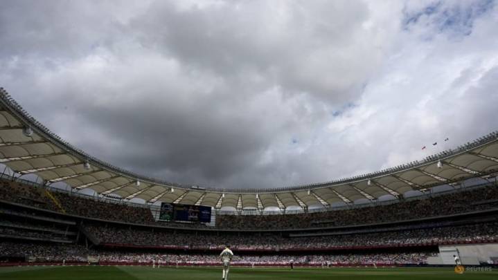 Ashes pitch rated 'very good' after two