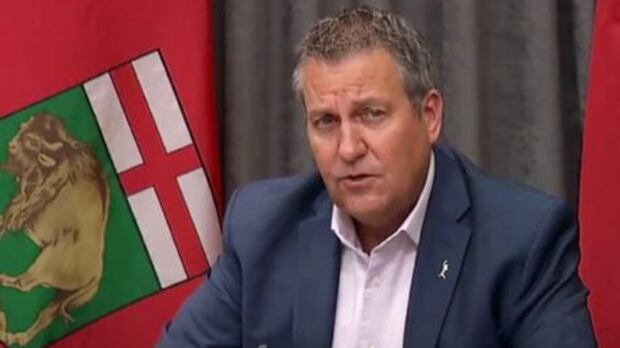 Former cabinet minister Cliff Cullen pays fine for violating conflict of interest law